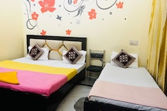 Pushpa Luxury Homestay, Ayodhya