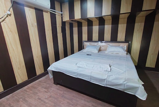 Hotel O Golden Stay Inn