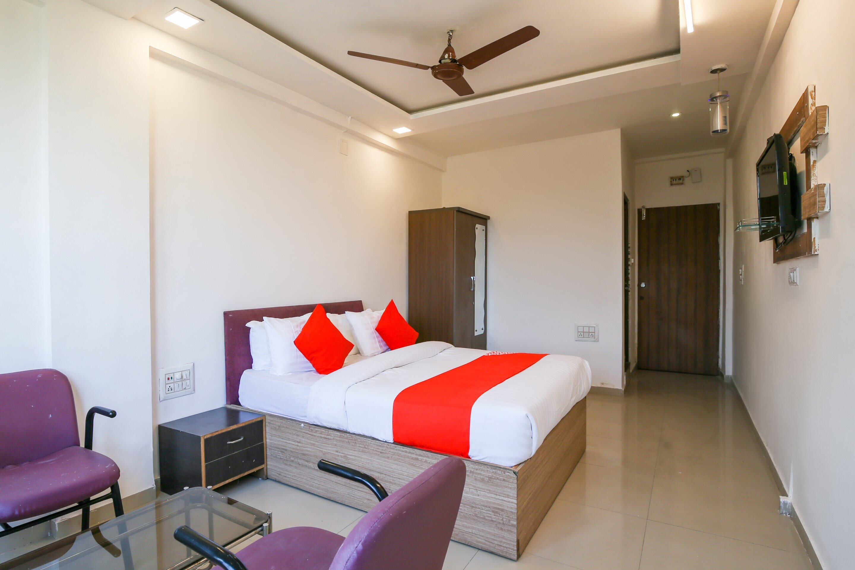 Hotel Bhagyodaya - Tap to explore photos
