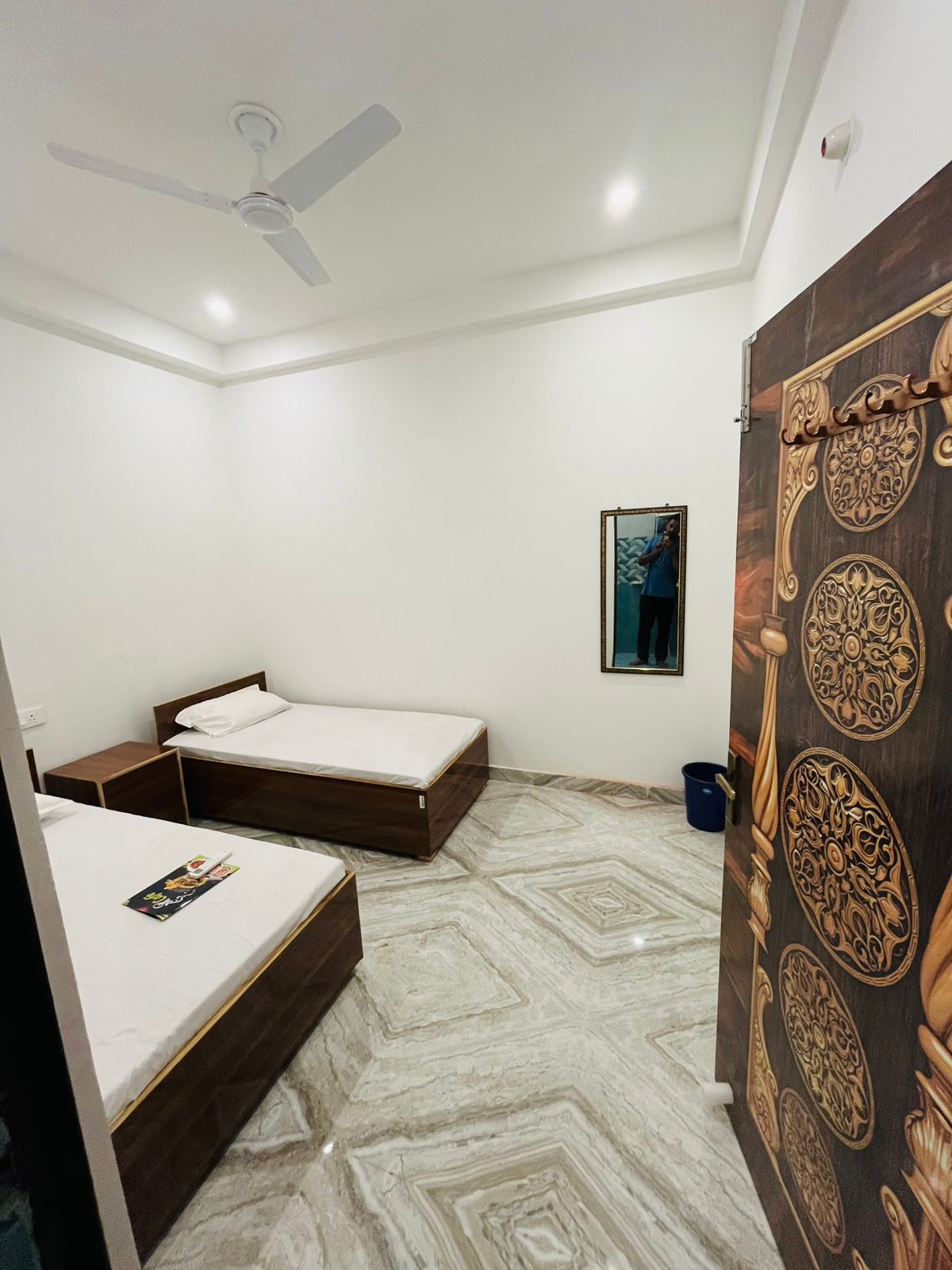 Shree paying guesthouse - Tap to explore photos