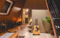 A-frame Log Cabin (Cottage w/ Attic)