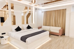 Hotel Royal Gold Palace Near Rajendra Place Metro, Delhi