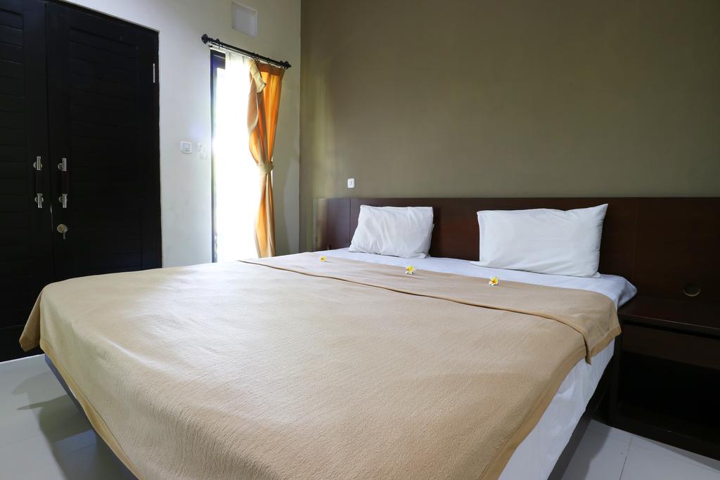 Gm Hotel Lovina Bali Price Address Reviews - 