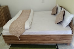 Hotel Gangesh Rishikesh, Rishikesh