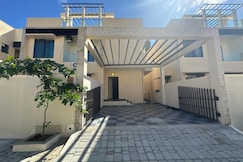 Play N Stay Powered by Star Villas, Mahabalipuram