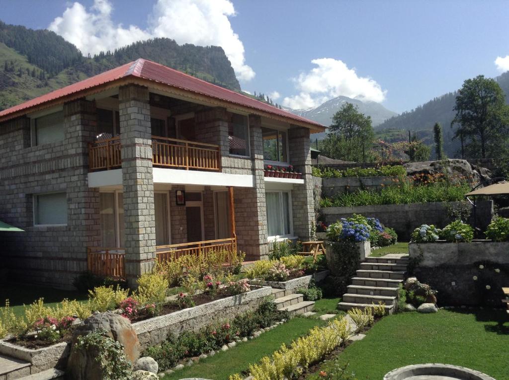 Amrit Manali - Tap to explore photos