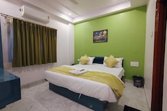 Hotel The Hood, Nagpur