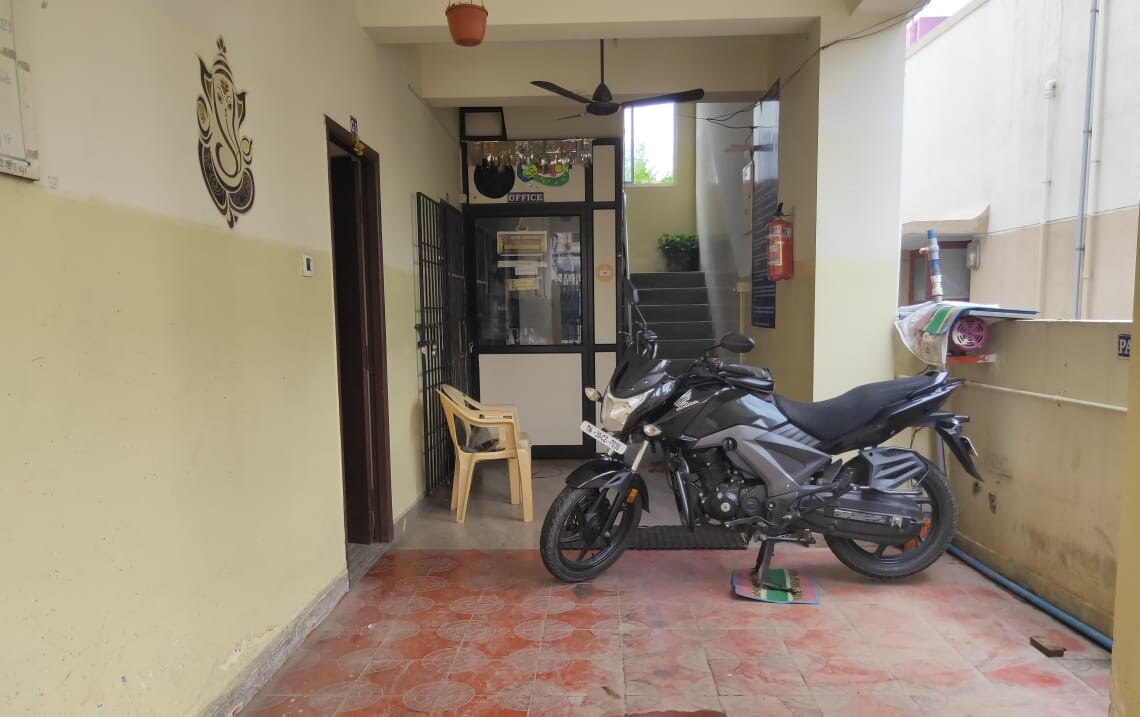 Super Residency Men's Stay, Porur - Tap to explore photos