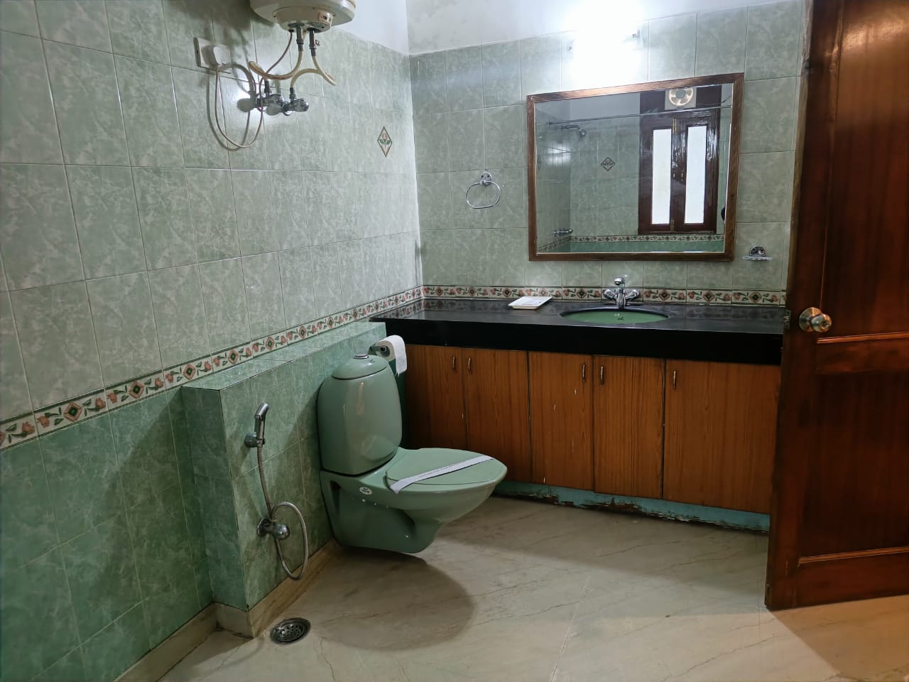 Global Residency Inn - Tap to explore photos