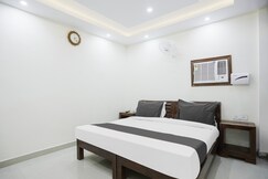 Hotel O city light guest house, Chhata