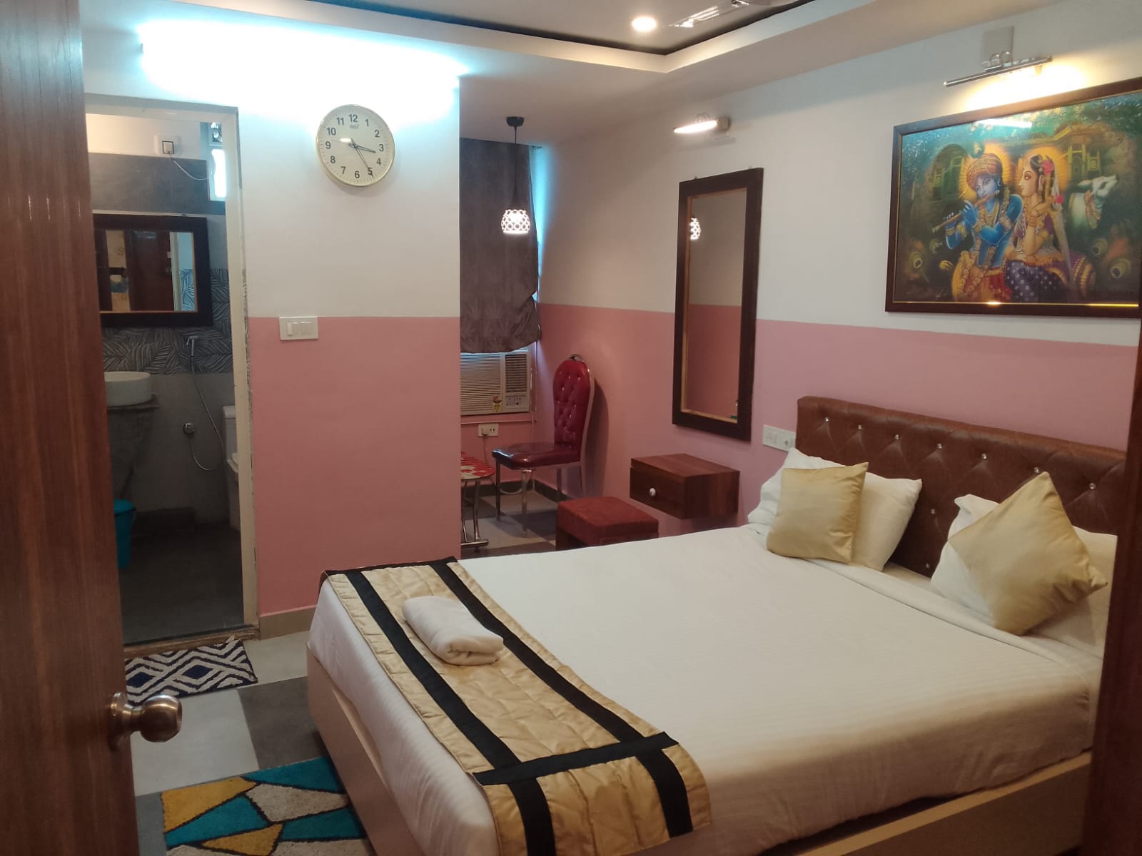 Gulmohar Guest House & Garden Restaurant - Tap to explore photos