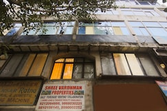 Hotel O Gour Town House, Delhi