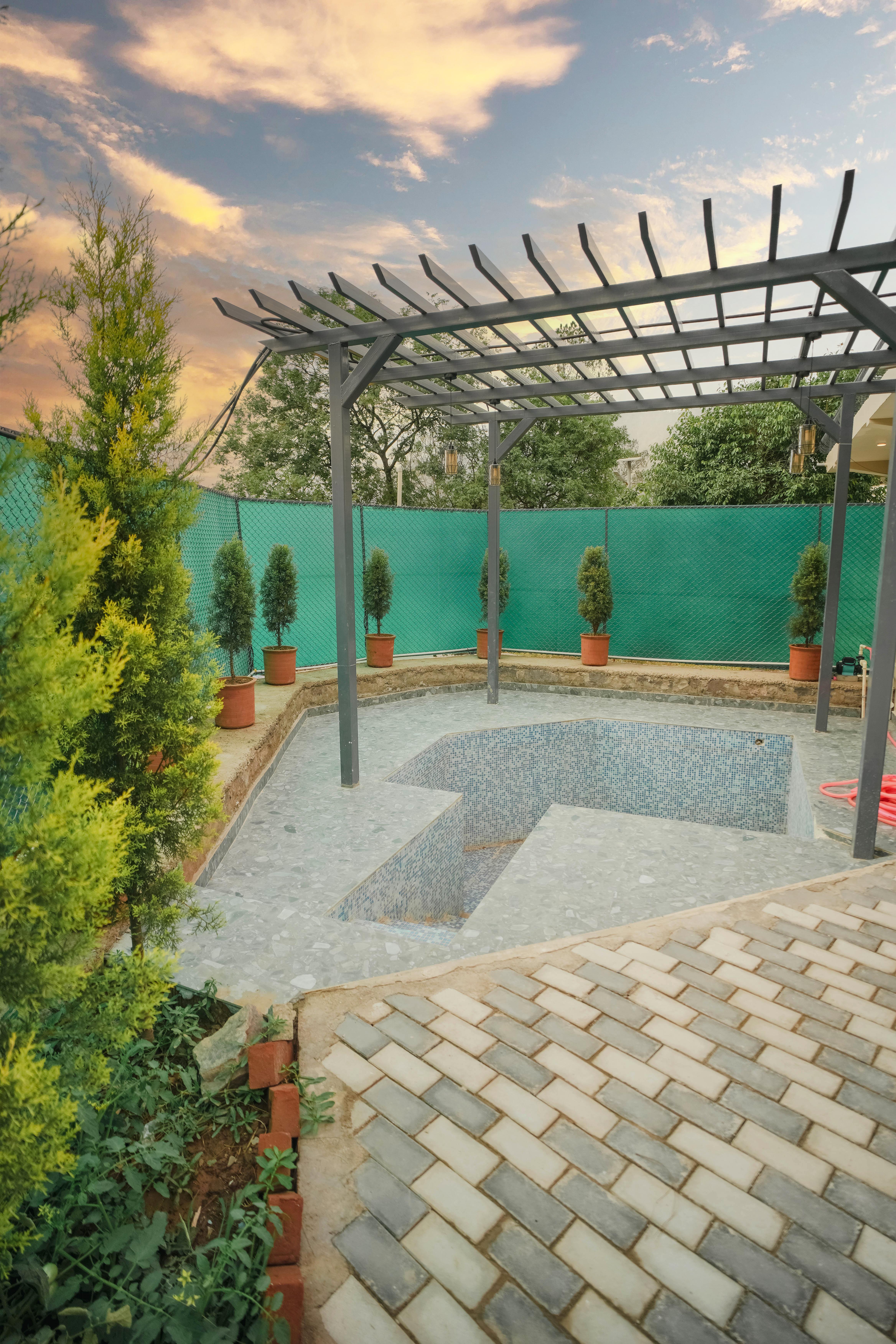 4-Bedroom Luxury Villa - The Pine Melody I Kasauli - Tap to explore photos