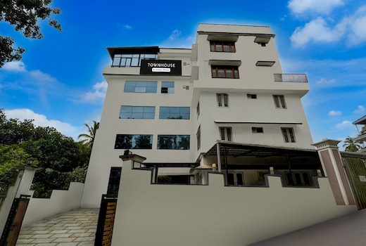 Super Townhouse Thondayad Calicut Formerly Dream Casa