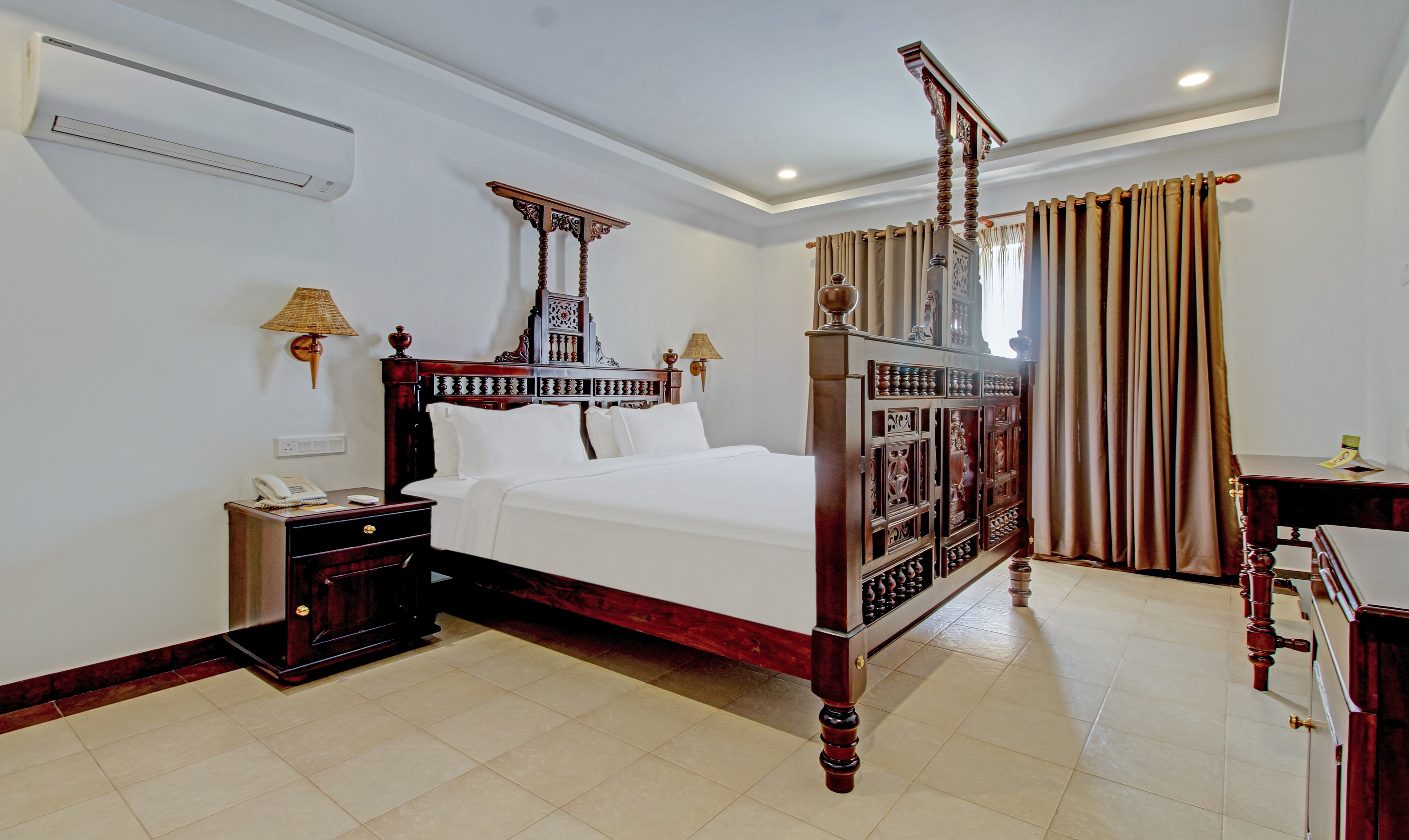 Treebo Premium Travancore Palace Cherthala - Tap to explore photos