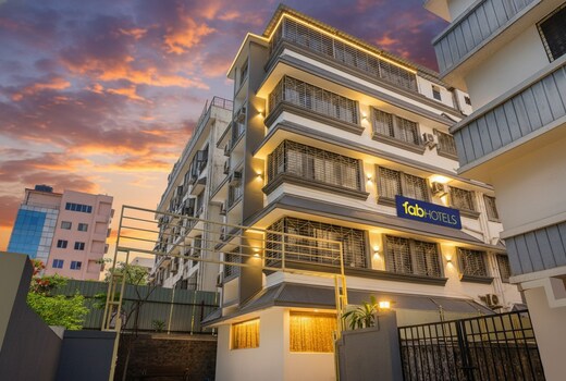 FabHotel Kohinoor Residency I - Nr. Dmart, Baner