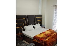 Deluxe Room A/C