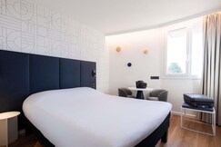 ibis B, Agde