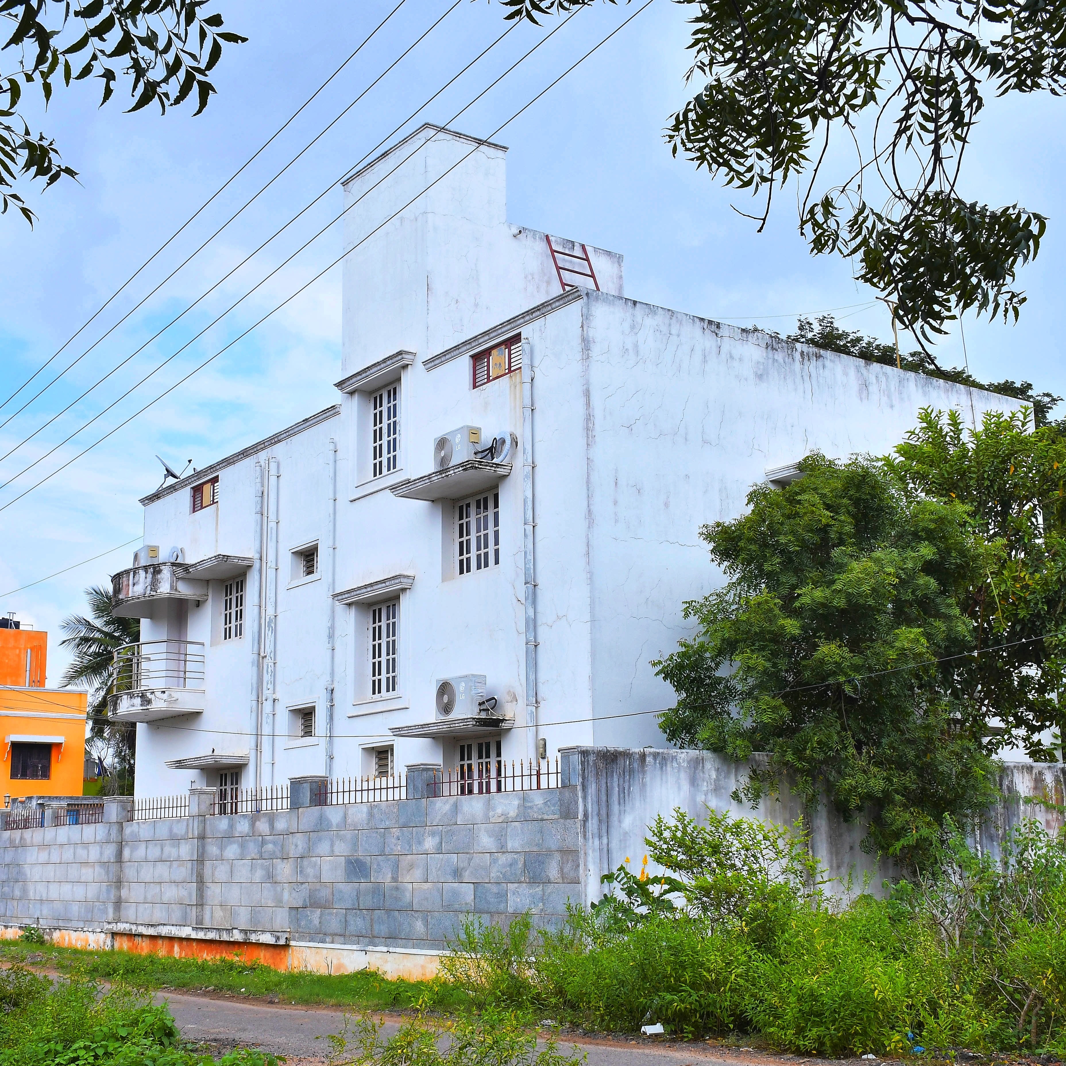 Revive Inn Pondy - Rooms & Villa - Tap to explore photos