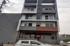 Hotel O Diamond Inn, Greater Noida