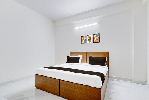 Hotel O Divine Stay
