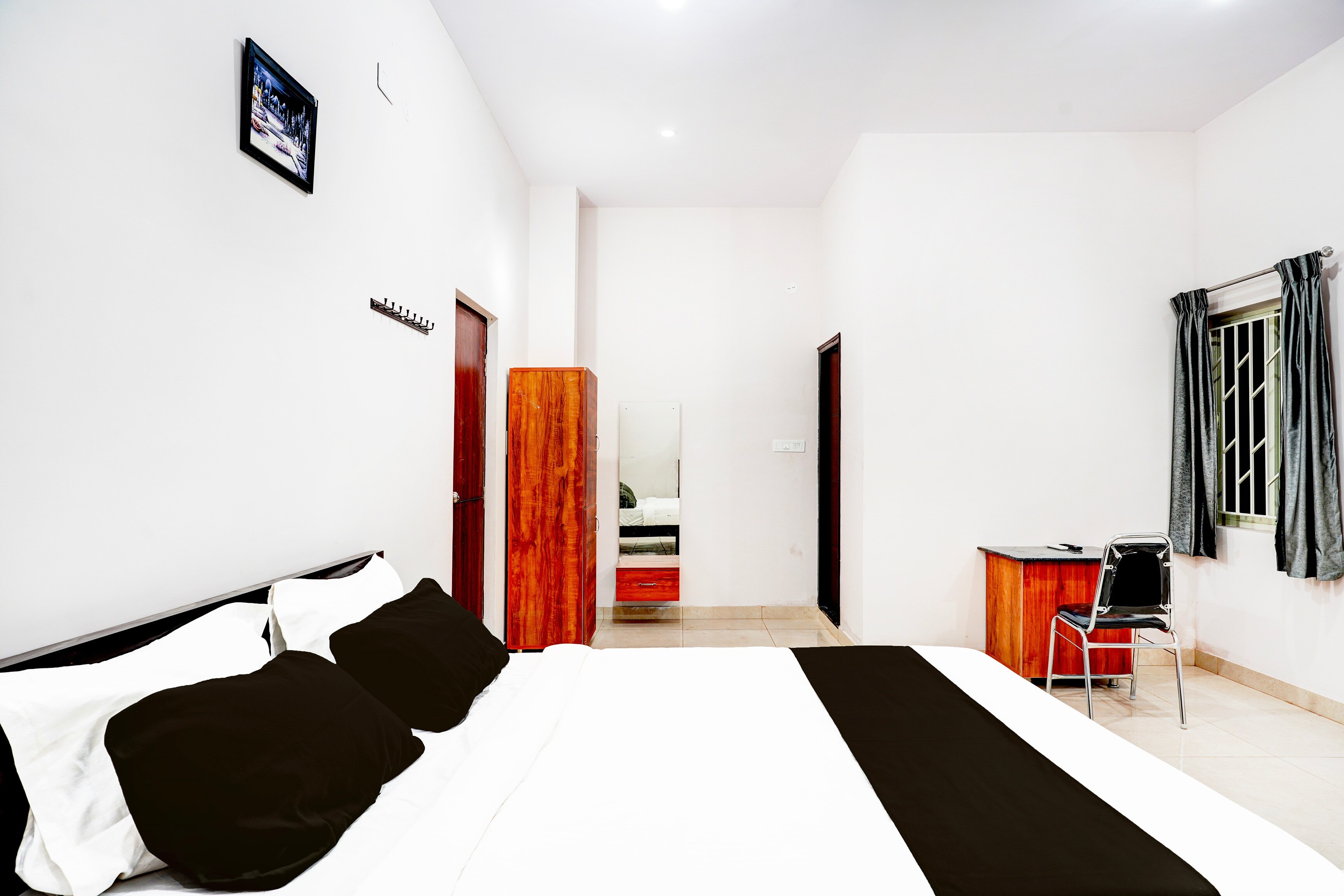Hotel O Devanahalli Near Airport - Tap to explore photos