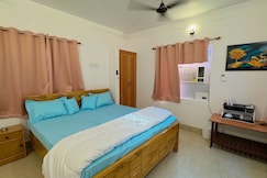 Luxury Suite: Washroom and Terrace By Atiti Homes, Patna