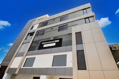 Super Townhouse Oak Ratanpur Panki, Kanpur