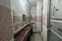 Murari Hotel & Banquet, Bihar Sharif