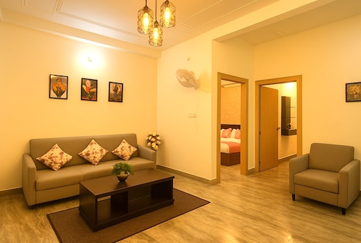 Aashiyan Abode | Entire 4 Room Flat | Near Ram Mandir
