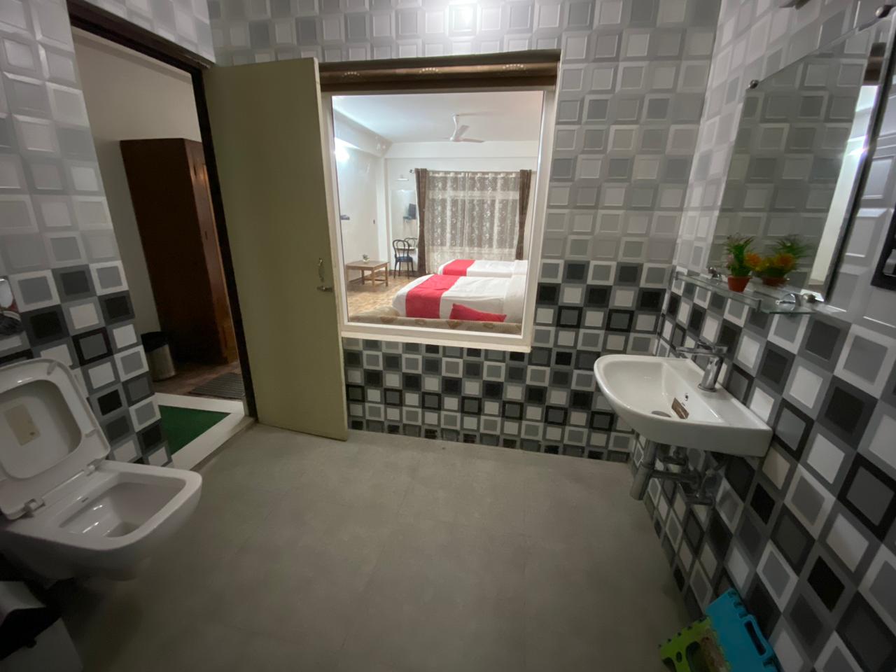 Hidden Gem Homestay - Tap to explore photos