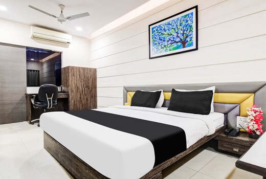 Super Townhouse Dewas City Formerly Utsav