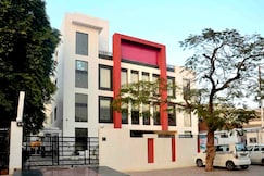 Hotel Cityzen Near Alambagh, Lucknow