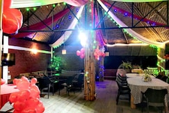 Kingfisher Stop Over, Morangi