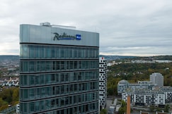 Radisson Blu Hotel at Porsche Design Tower Stuttgart, Stuttgart