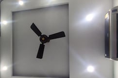 25th Lantern Guest House, Kolkata