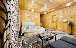 Deluxe Bedroom 1