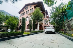 The Upscale INN, Srinagar