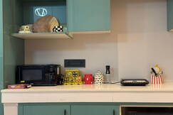 Zen Zora Stays, Greater Noida