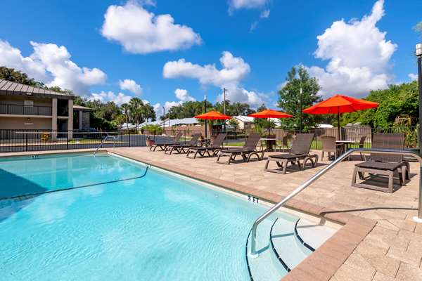 Best Western Inn Of Palatka - Tap to explore photos