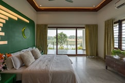 Emville, Cochin