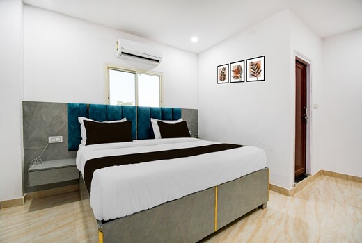 HOTEL O SHIVANKAR PALACE