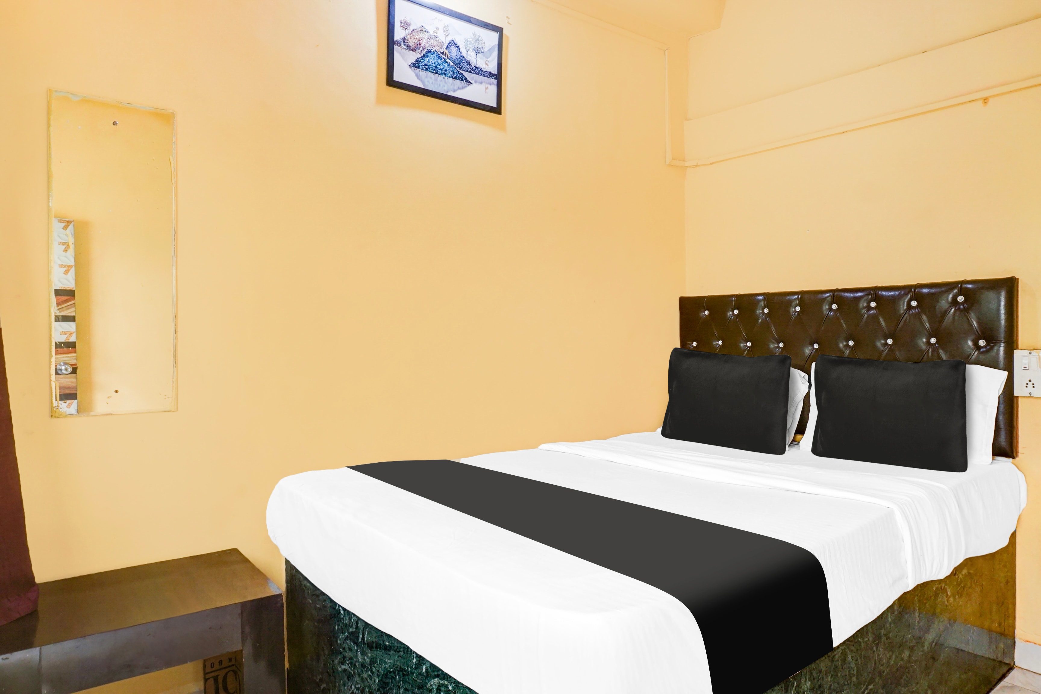 Hotel O Nisarg Lodging And Boarding - Tap to explore photos