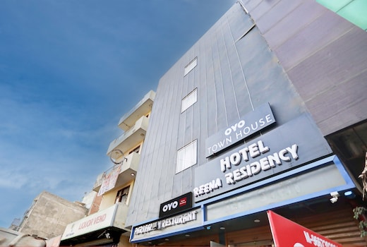 Hotel O Reena Residency