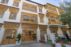 Dragon Residency, Leh