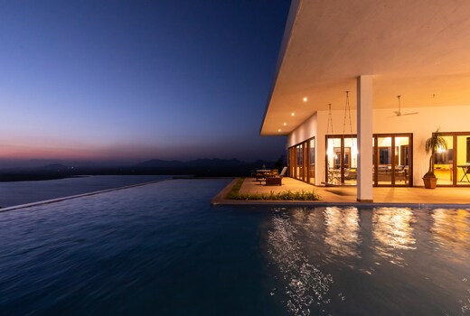 StayVista at Sunset on the Lake