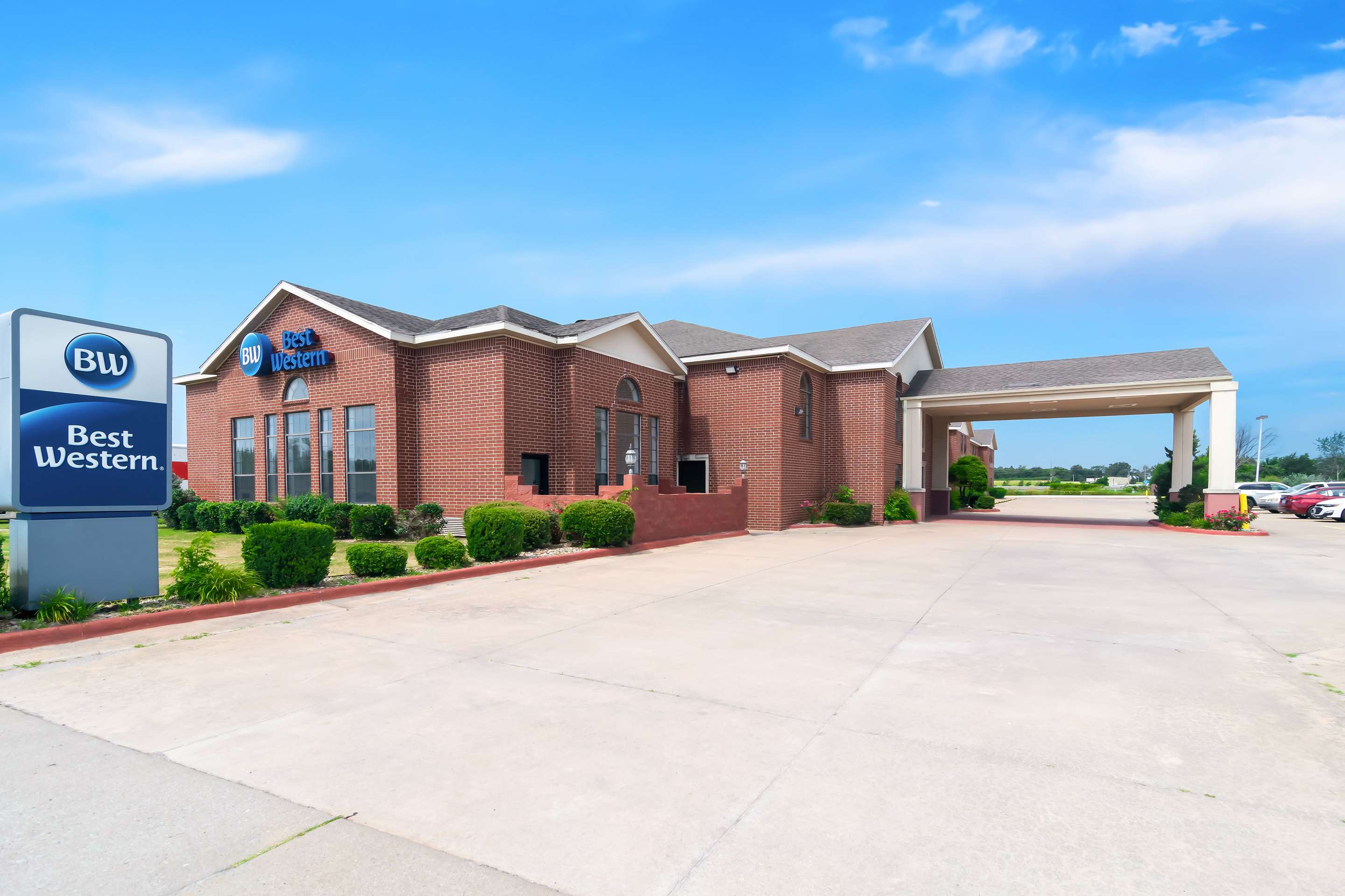 Best Western Stateline Lodge - Tap to explore photos