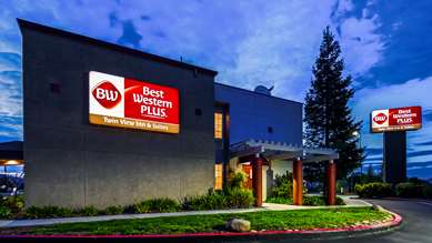 Best Western Plus Twin View Inn & Suites - Tap to explore photos