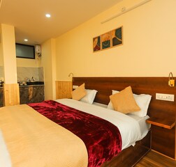 Deluxe Room with Balcony