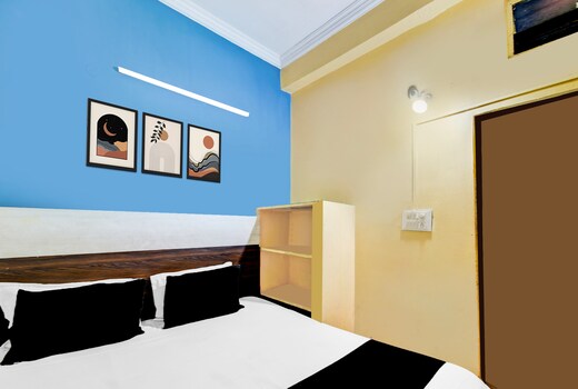 SPOT ON Hotel Baba Classic